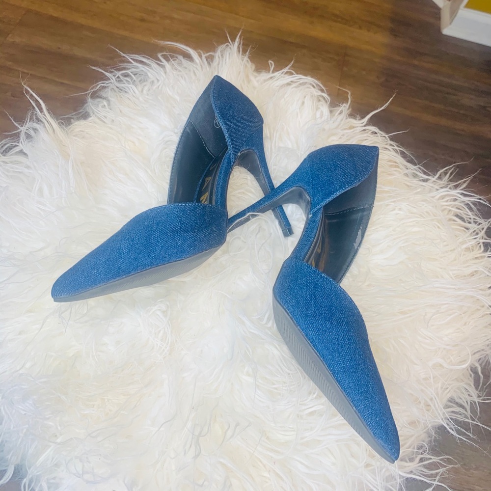 Dark Denim Pump - Picture 10 of 11